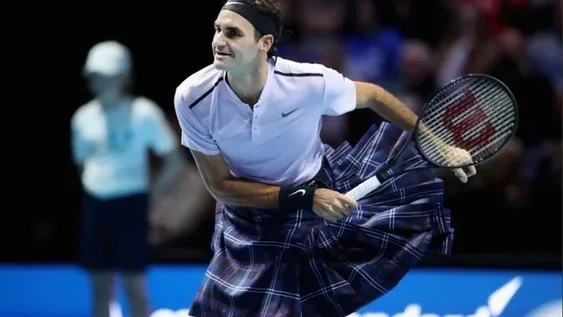 Federer jugó con pollera escocesa y Murray le subió la apuesta