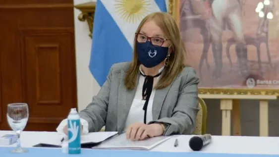 Alicia Kirchner le pidió la renuncia a todo su gabinete luego de la gran derrota electoral
