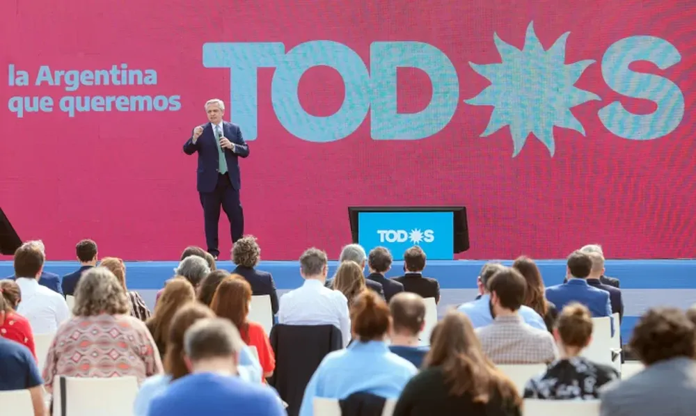 Fuerte arenga de Alberto para los candidatos, pensando en las PASO