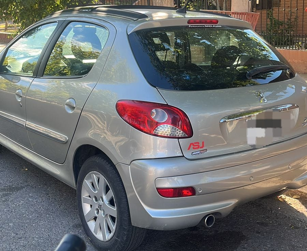 Detención por inseguridad en Rivadavia tras intento de robo en un auto estacionado &nbsp;