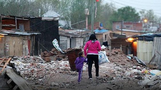 Unas 15,7 millones de personas con pobreza multidimensional