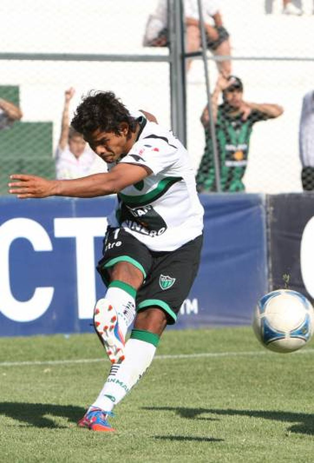 Recuperan sus lugares