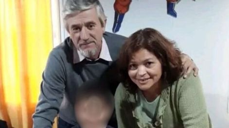 Un hombre mató a su exesposa de un tiro en el cuello y luego quiso quitarse la vida