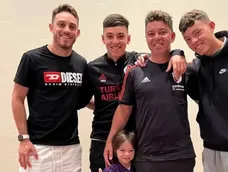 Marcelo Gallardo y sus hijos.- Marcelo Gallardo y sus hijos.-