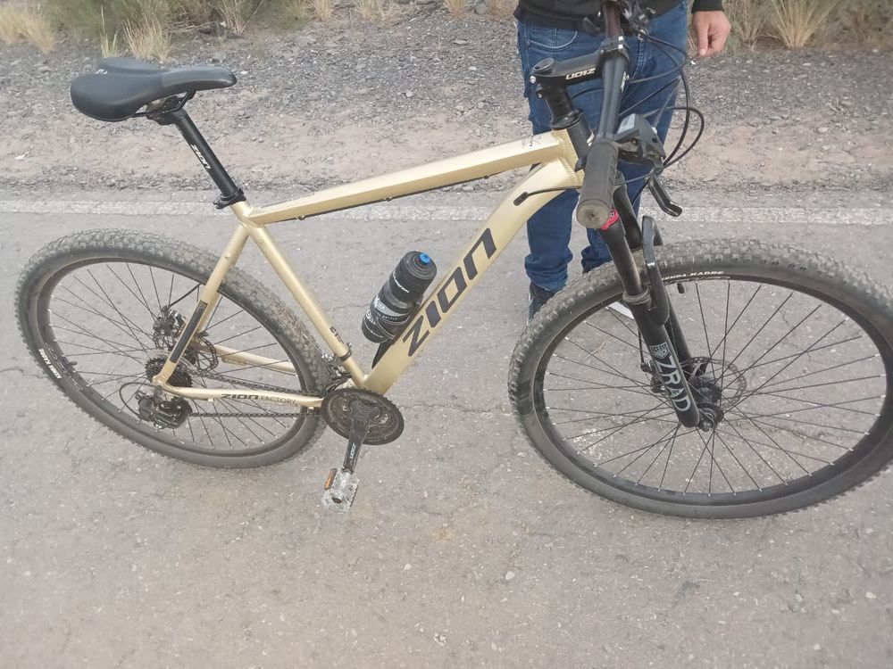 Bicicleta en la que se trasladaba Riveros. Foto: UFI.