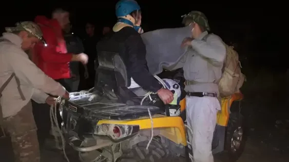 Practicaba enduro, se cayó y debieron implementar un gran operativo para rescatarlo