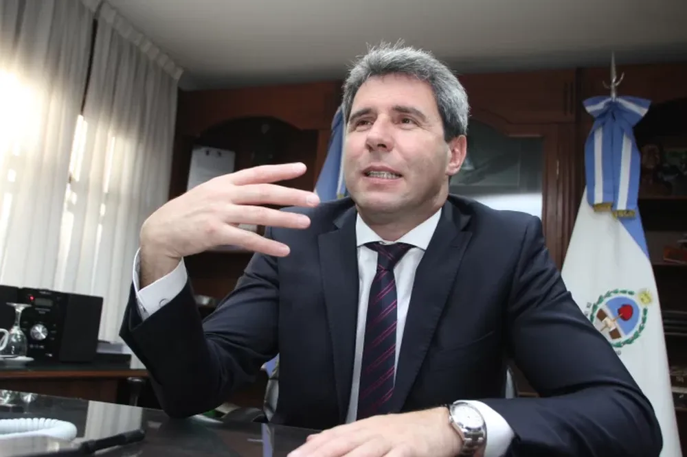 Jugosas definiciones de Uñac: criticó a Urtubey y bromeó sobre sus chances nacionales