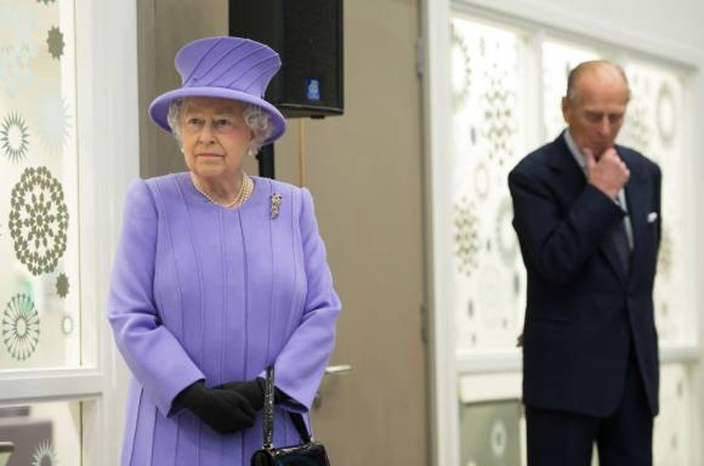 Isabel II, hospitalizada  por una gastroenteritis