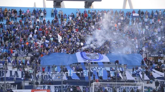 Unión ganó en el Cabot y sigue liderando el Torneo Local