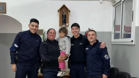 Una nena de 3 años con una enfermedad cardíaca sufrió un infarto y policías la salvaron