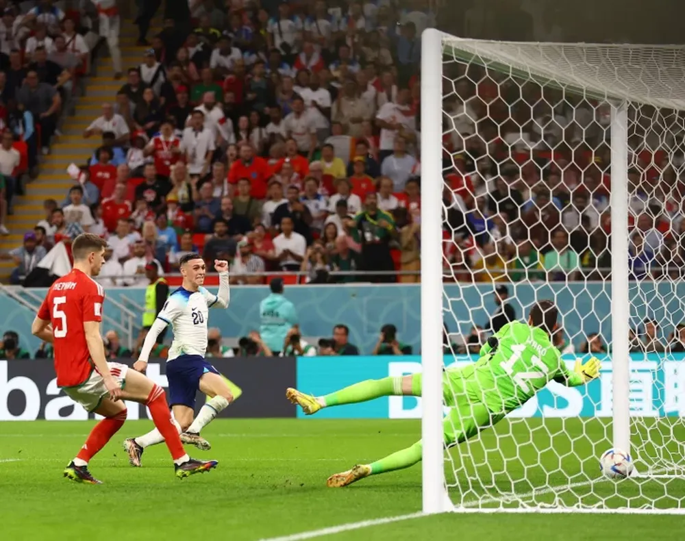 Inglaterra goleó a Gales