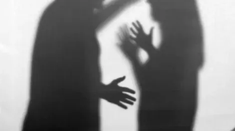 “Vení hija de p…te voy a matar”: quiso agredir a su ex pareja y su hijo la defendió; pagará con prisión