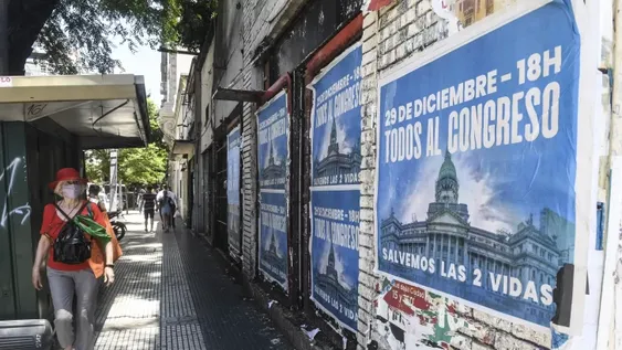 Batalla final en el Senado para convertir en ley el aborto legal