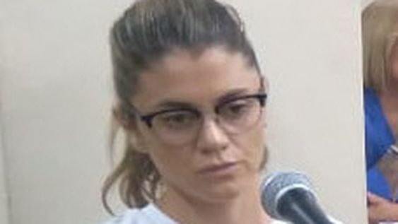 DESDE EL PRIMER MINUTO, la versión de la licenciada en Historia, Luciana Teresita Bustos, fue que el profesor Marcelo Amarfil la atacó sexualmente y se autoagredió. Para Fiscalía, hubo sexo consentido y ella lo mató.
