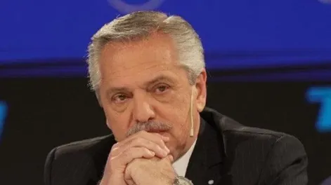 Ordenaron la inhibición de bienes de Alberto Fernández y que se levante el secreto fiscal