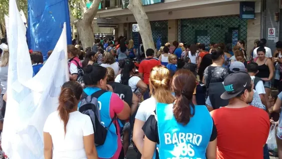 Caos vehicular en el microcentro sanjuanino por marchas de agrupaciones civiles
