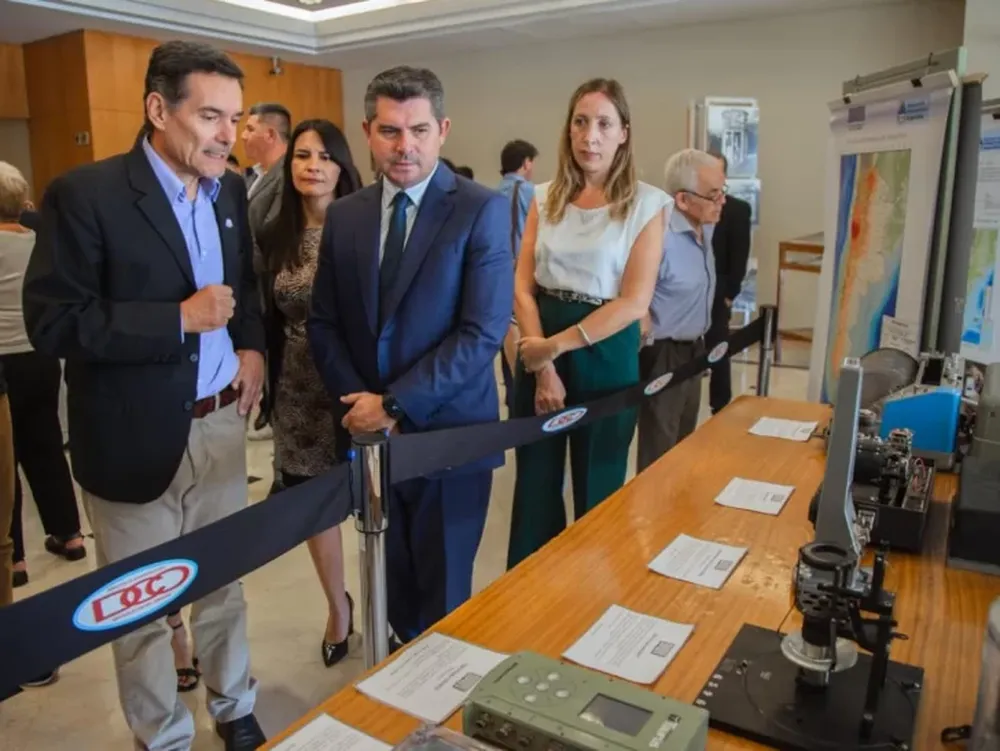 Orrego inauguró la exposición para conmemorar el 80º aniversario del terremoto del ‘44