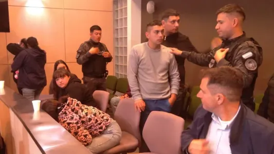 LOS IMPUTADOS AYER, en el inicio del debate.