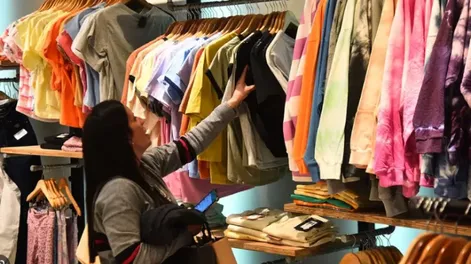 Las ventas minoristas en el primer bimestre cayeron 5,2% en todo el país.