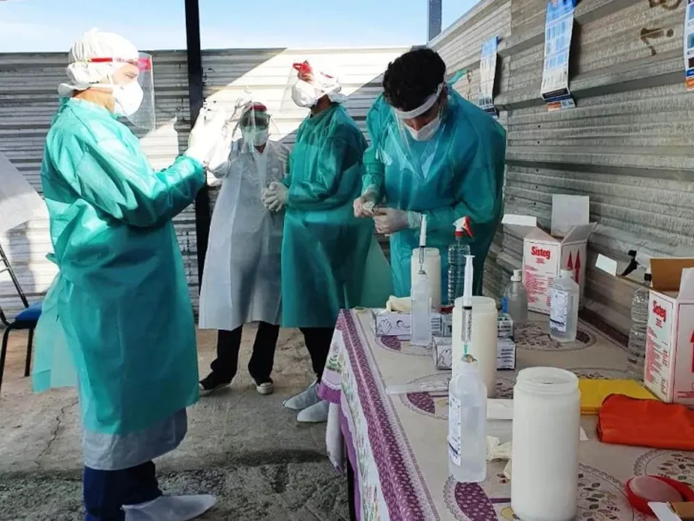 Cómo fue la evolución a 10 semanas del récord local de contagios por Covid-19