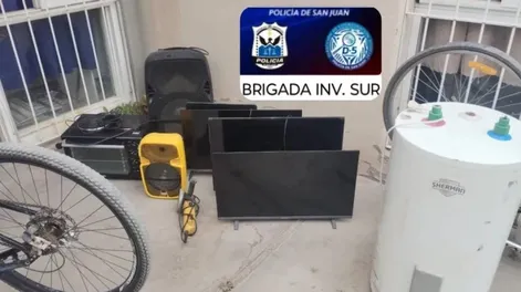 Recuperan electrodomésticos y objetos robados en allanamientos en Rivadavia