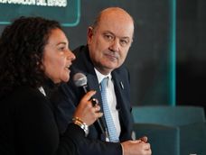 Federico Sturzenegger expuso ante desarrolladores e inversores sobre el escenario económico y las herramientas necesarias para impulsar el mercado inmobiliario.