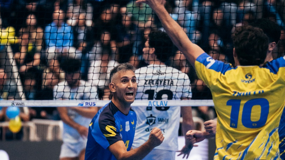 UPCN San Juan Vóley celebró en Buenos Aires tras ganar un partido clave en la final.