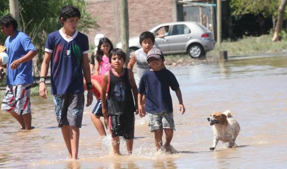 Media Agua estará bajo el agua al menos 1 semana