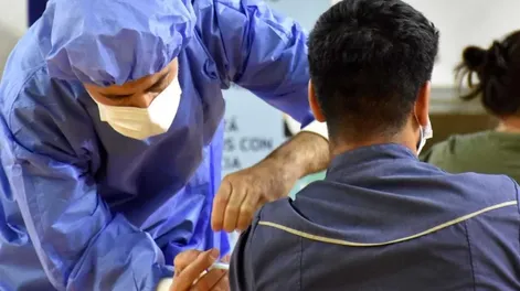 Autorizan el ensayo clínico para la siguiente fase de la vacuna argentina contra el coronavirus