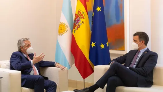 Fernández cosecha apoyo de España ante el Fondo y espera visita para junio