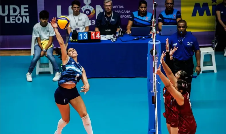 Constanza Pérez y Las Panteritas vencieron en sets corridos a Tailandia por el Mundial U21