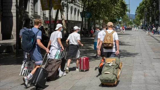 España permitirá homologar títulos universitarios en seis meses