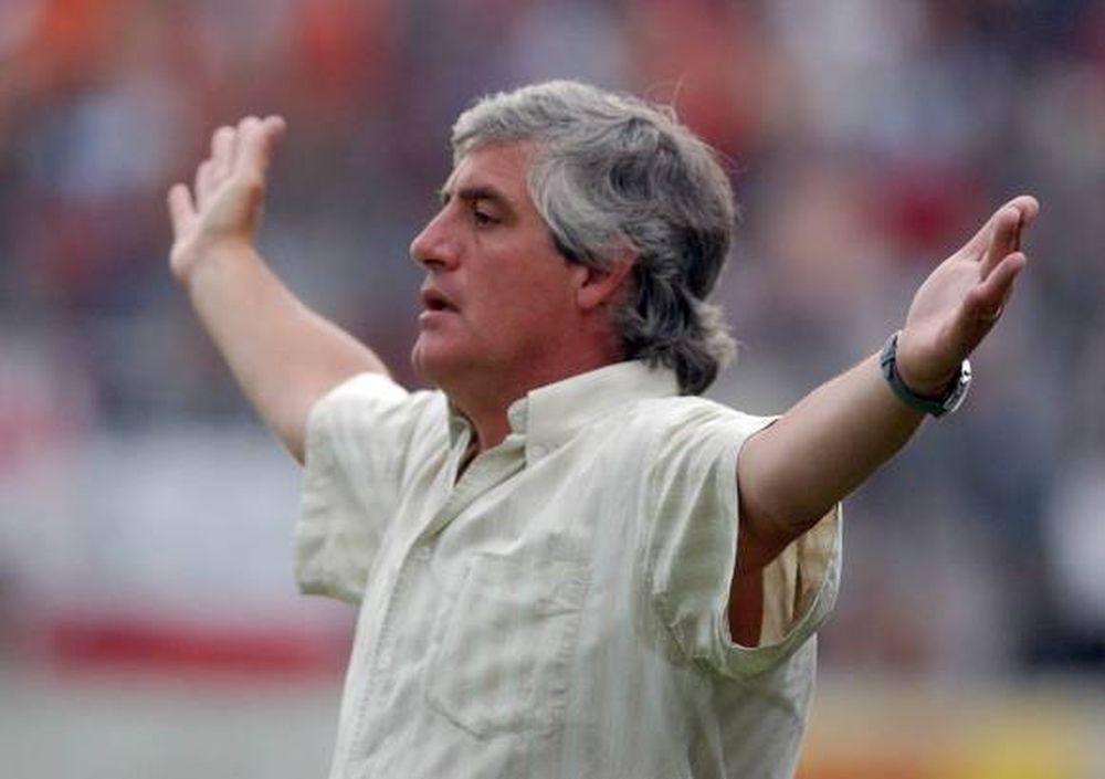 Renunció Rivoira y le apuntan a Cagna