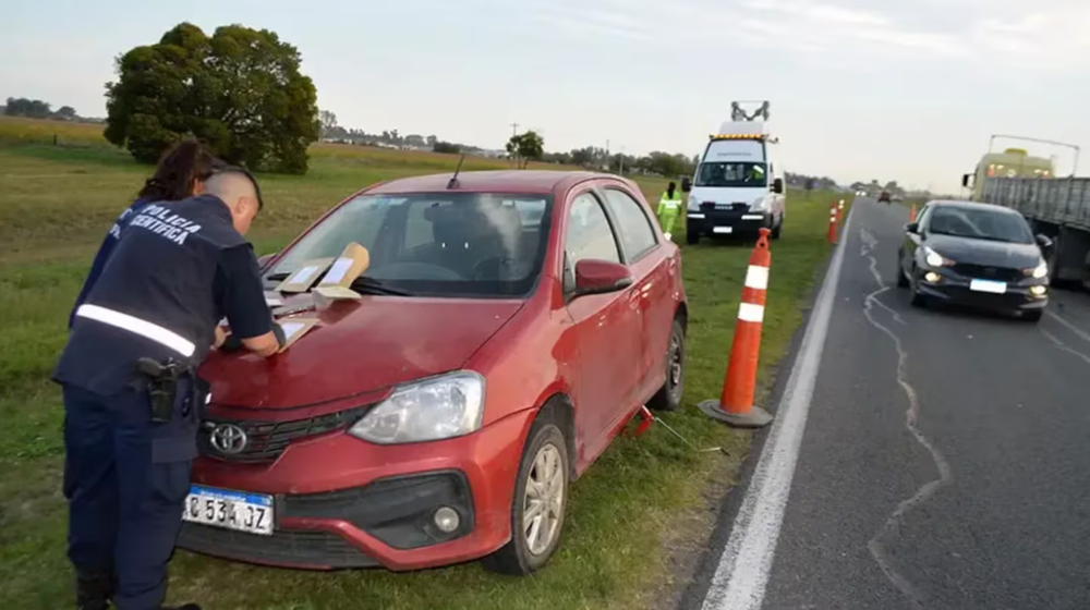 Un profesor sufrió una insólita muerte cuando se detuvo a cambiar el neumático de su auto.&nbsp;