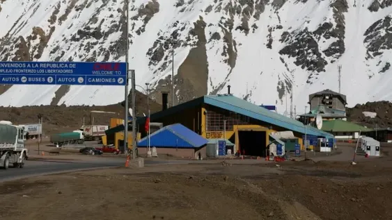 Quienes viajen a Chile deberán pagar un seguro de 11 dólares cada 10 días