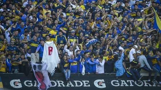 Los xeneizes recibieron a River con el fantasma de la “B”