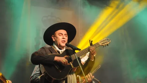 Tras 11 días internado, el Chaqueño Palavecino llamó a “tomarse en serio la pandemia”