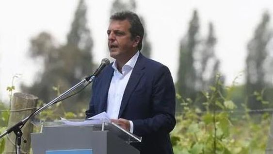 El Gobierno lanza canje de bonos para frenar una suba de dólares