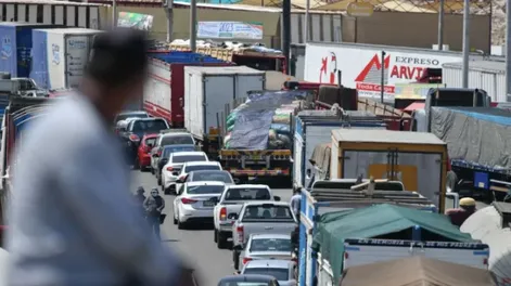 Perú decretó toque de queda en Lima y Callao ante bloqueos de rutas y protestas
