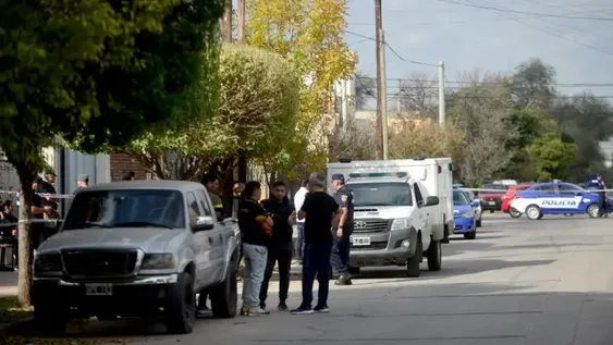 Mató a su hija, hirió a su expareja y se suicidó