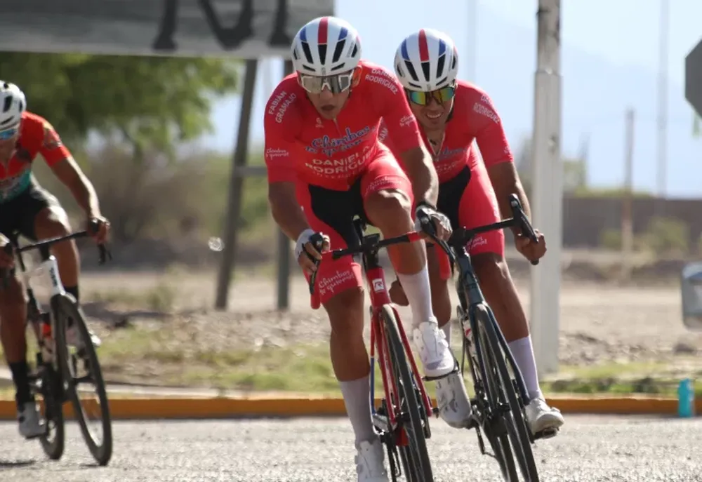 GALERÍA: las mejores postales que dejó la segunda etapa de la Vuelta Glorias del Ciclismo