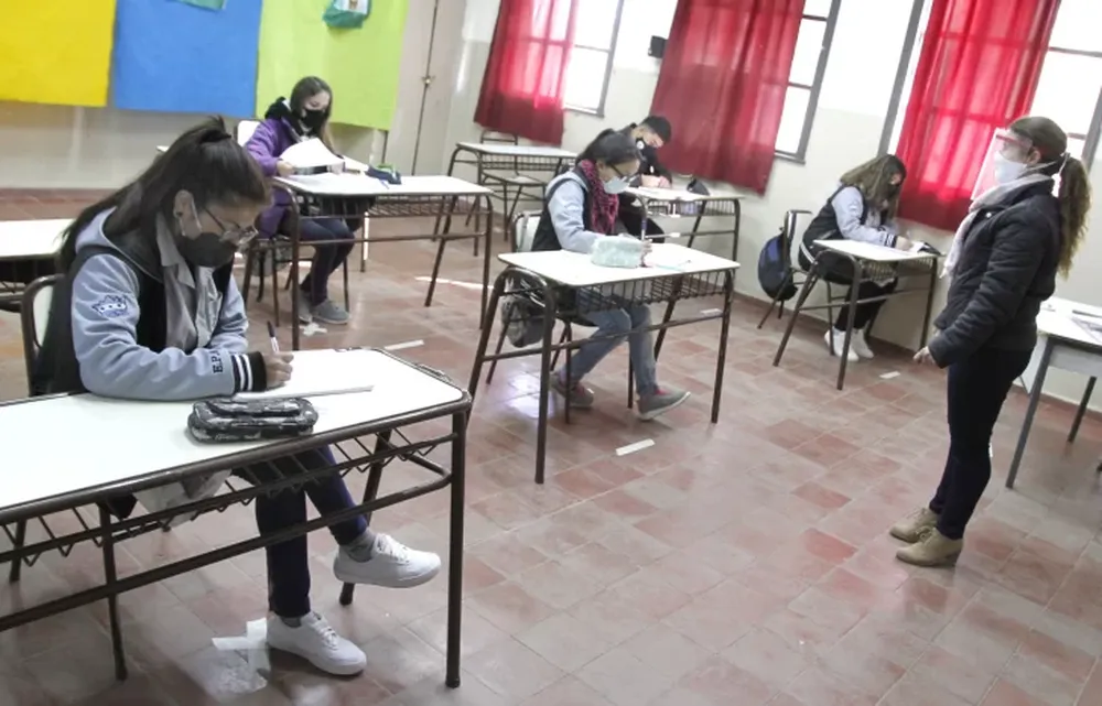 Armaron una movida solidaria para ayudar a los alumnos de dos escuelas de 25 de Mayo