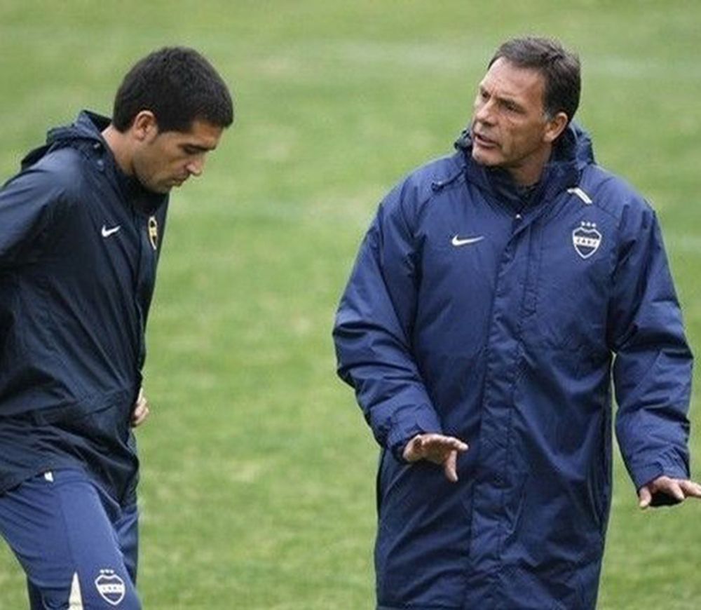 Riquelme toma el mando