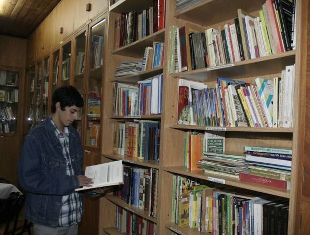 Bibliotecas populares: el Gobierno sale a rescatarlas