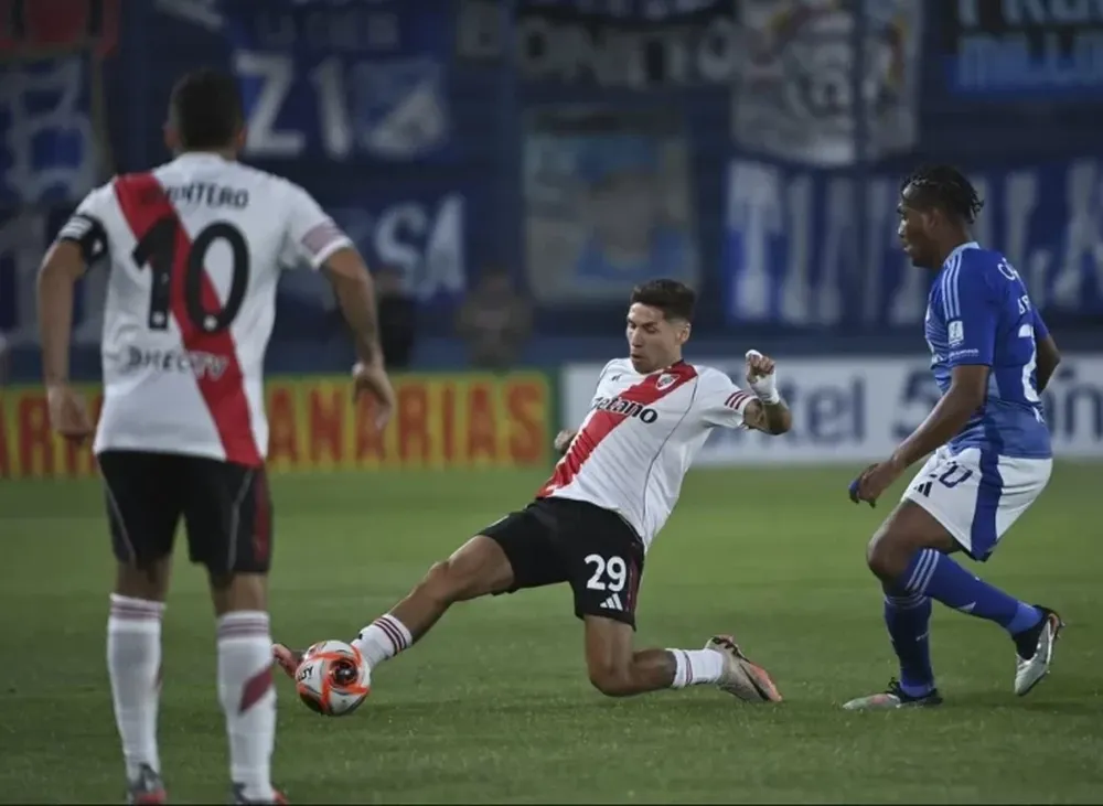 Titular. Gonzalo Montiel tuvo buenos partidos de pretemporada y este sábado estará desde el arranque ante Barracas.