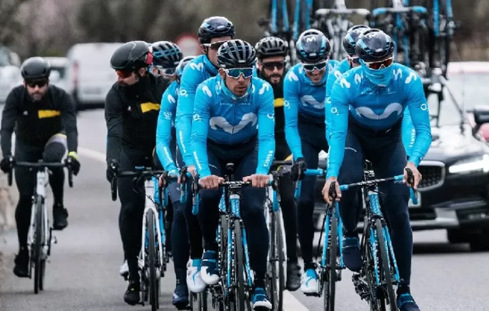 El Movistar Team empezó a entrenarse en Calpe