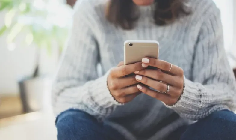 Razones por las que no debes escribirle a tu ex durante la cuarentena