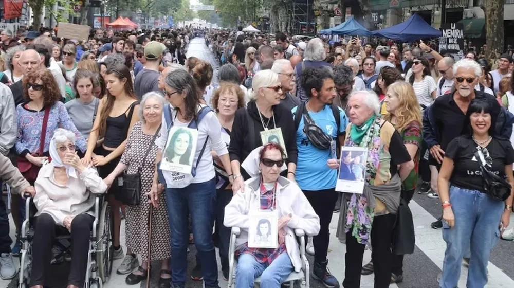 Duro rechazo al Gobierno en la masiva marcha opositora