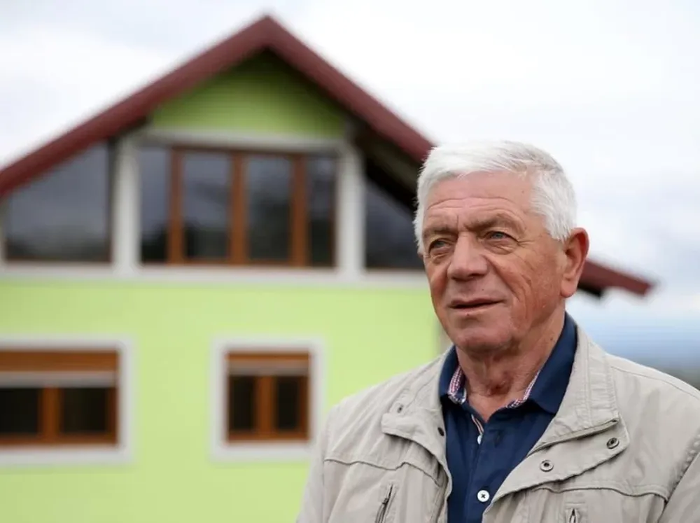 Construyó una casa giratoria al cansarse de la indecisión de su mujer
