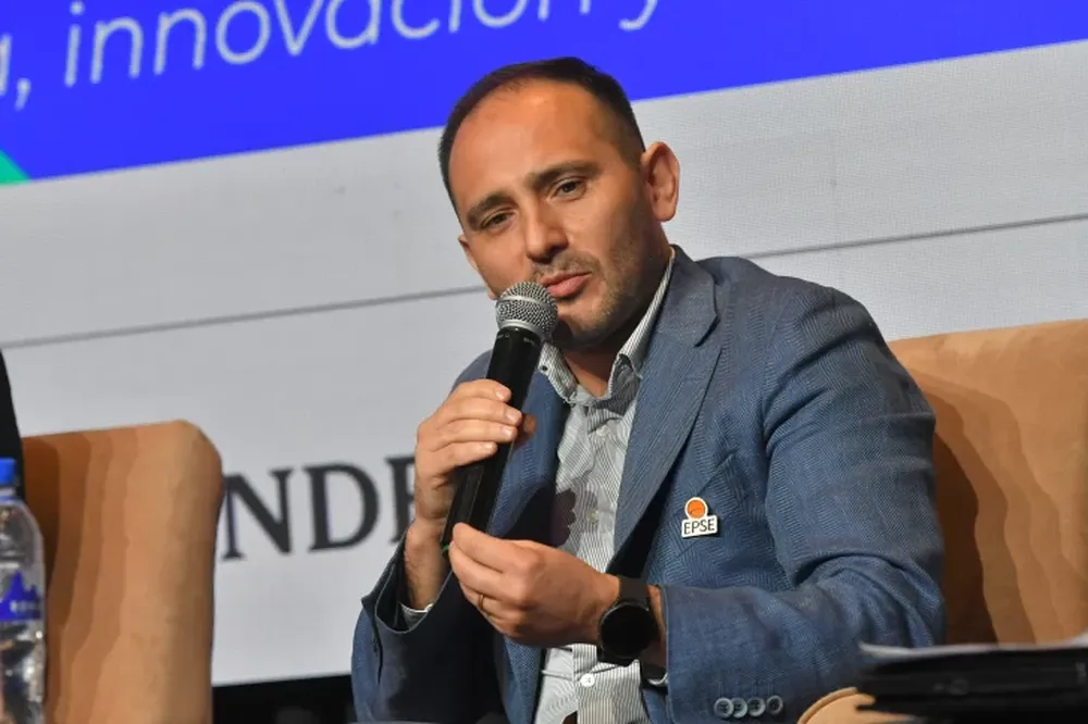 Lucas Estrada, presidente del EPSE, contó la experiencia de San Juan con las renovables en el Ciclo Pilares.